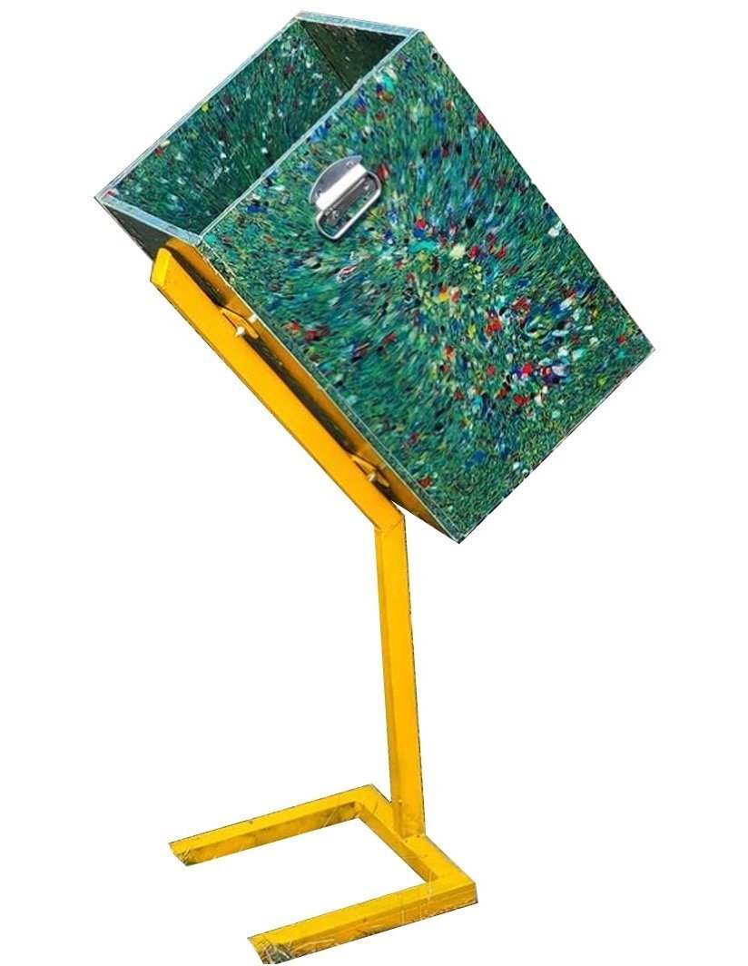 eco-deco-waste-bin-made-from-100-plastic-waste-5476