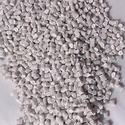 salasar-plastics-pp-raffia-milky-granules-350